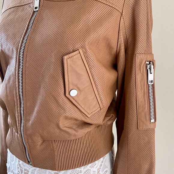 New Leather bomber jacket women Walter Baker size L,runs M-L org $459 - Picture 8 of 13